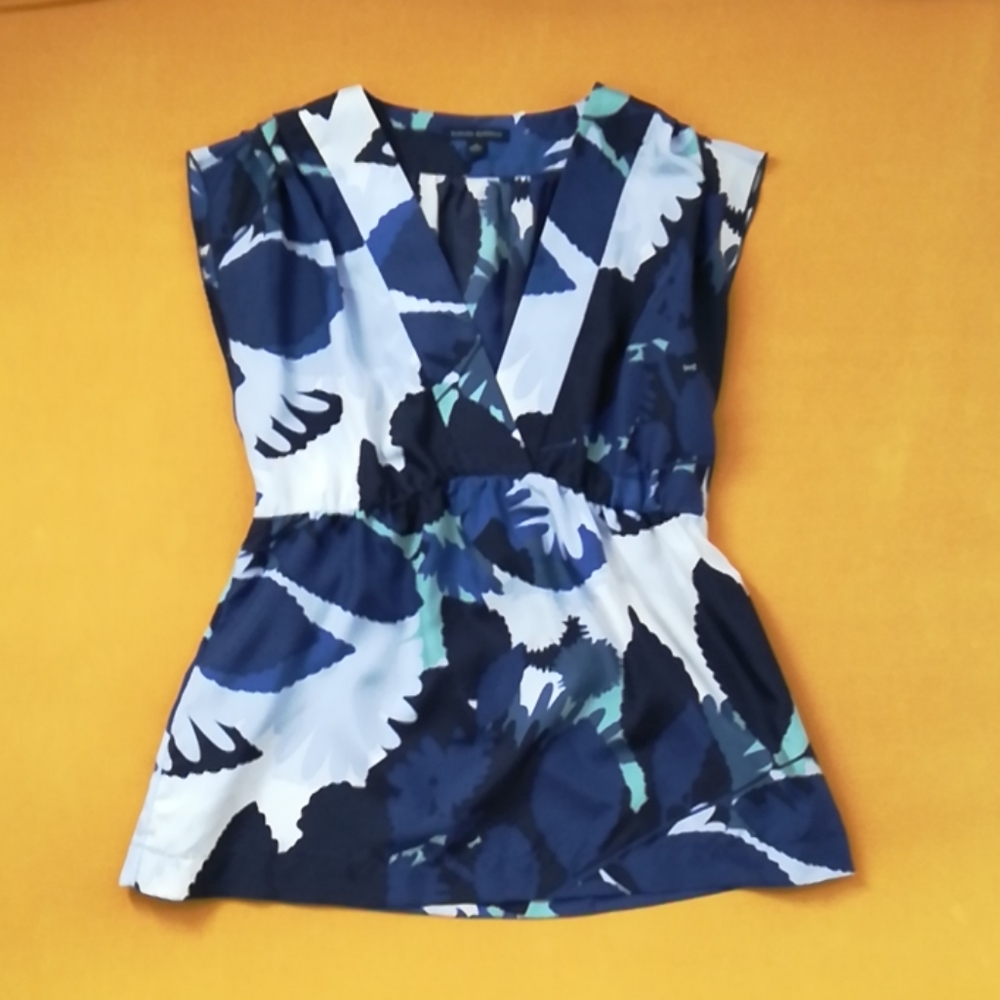 Banana Republic botanical print silk blouse